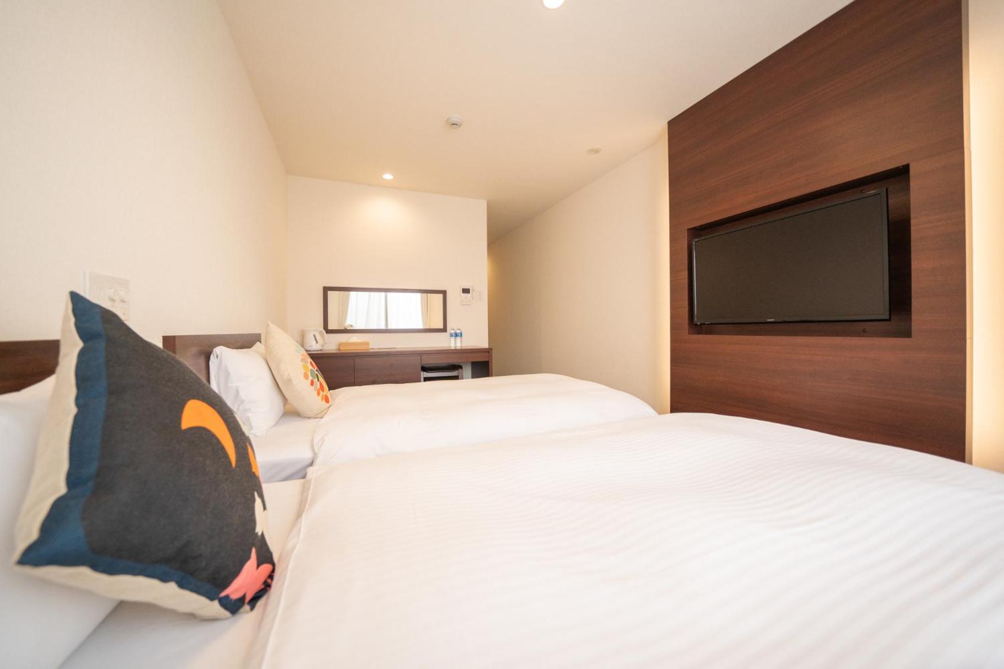 Home Inn Kujo Kawaramachi Киото Екстериор снимка