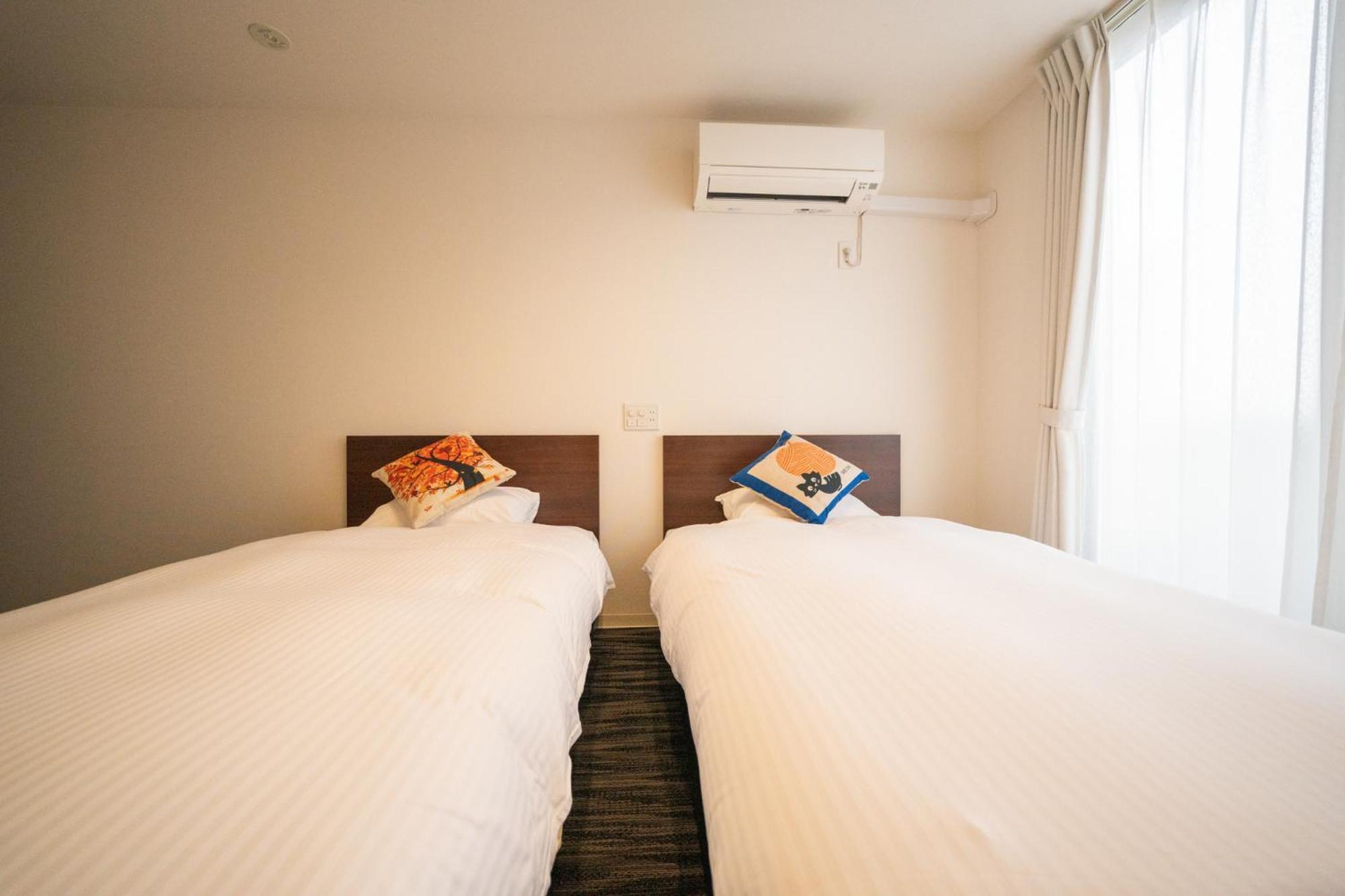 Home Inn Kujo Kawaramachi Киото Екстериор снимка