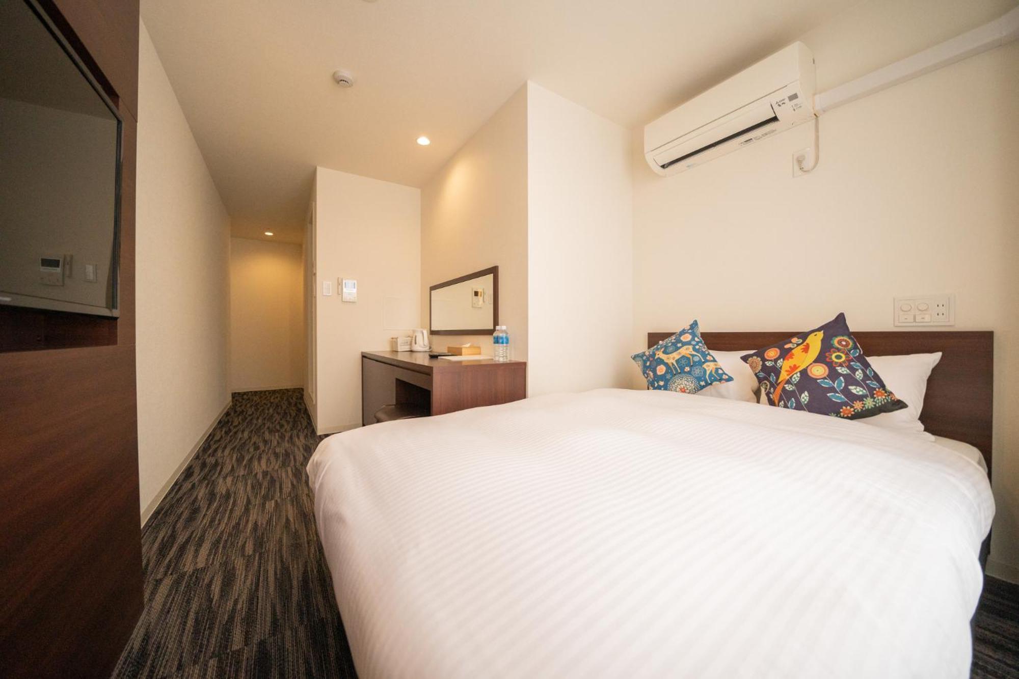 Home Inn Kujo Kawaramachi Киото Екстериор снимка